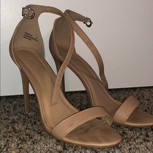Charlotte Russe nude heel